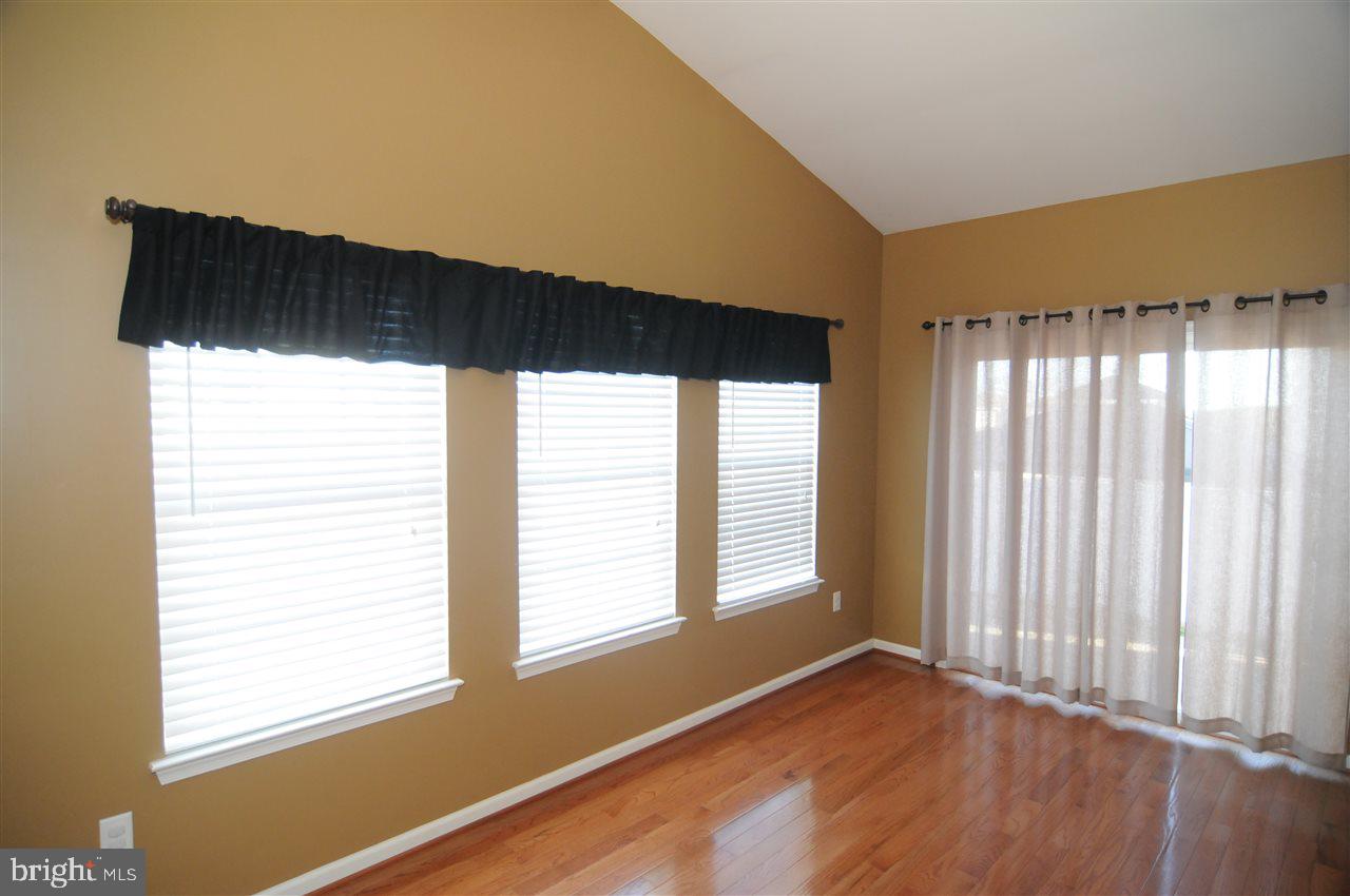 RUSSETT FARMS - Residential