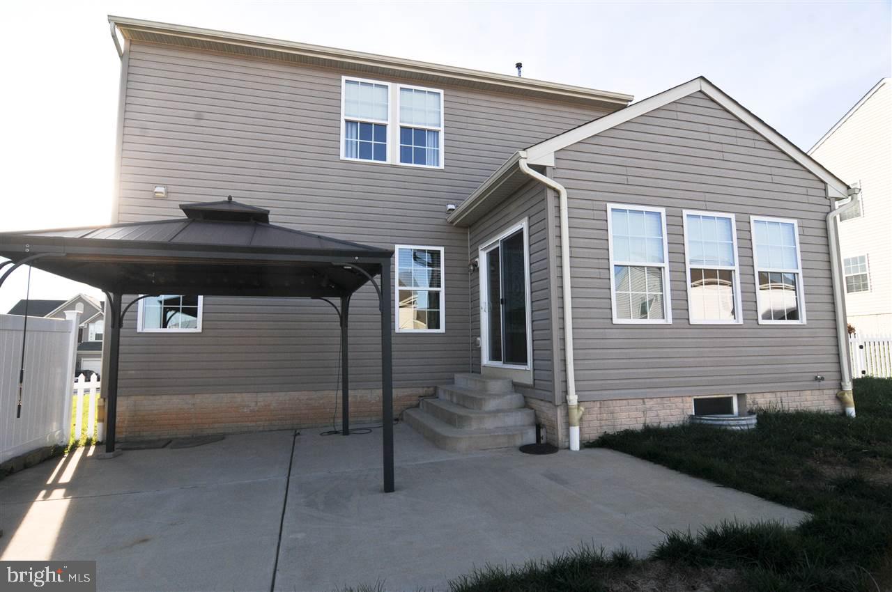 RUSSETT FARMS - Residential