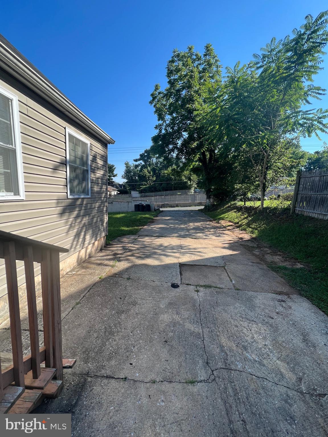 HAYWOOD HEIGHTS - Residential Lease