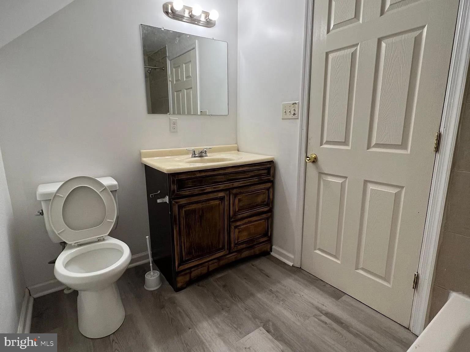 HAYWOOD HEIGHTS - Residential Lease