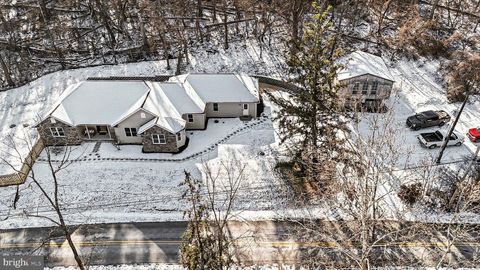 Photo of 521 Stoney Run Road, DILLSBURG, PA 17019 (MLS # PAYK2094102)