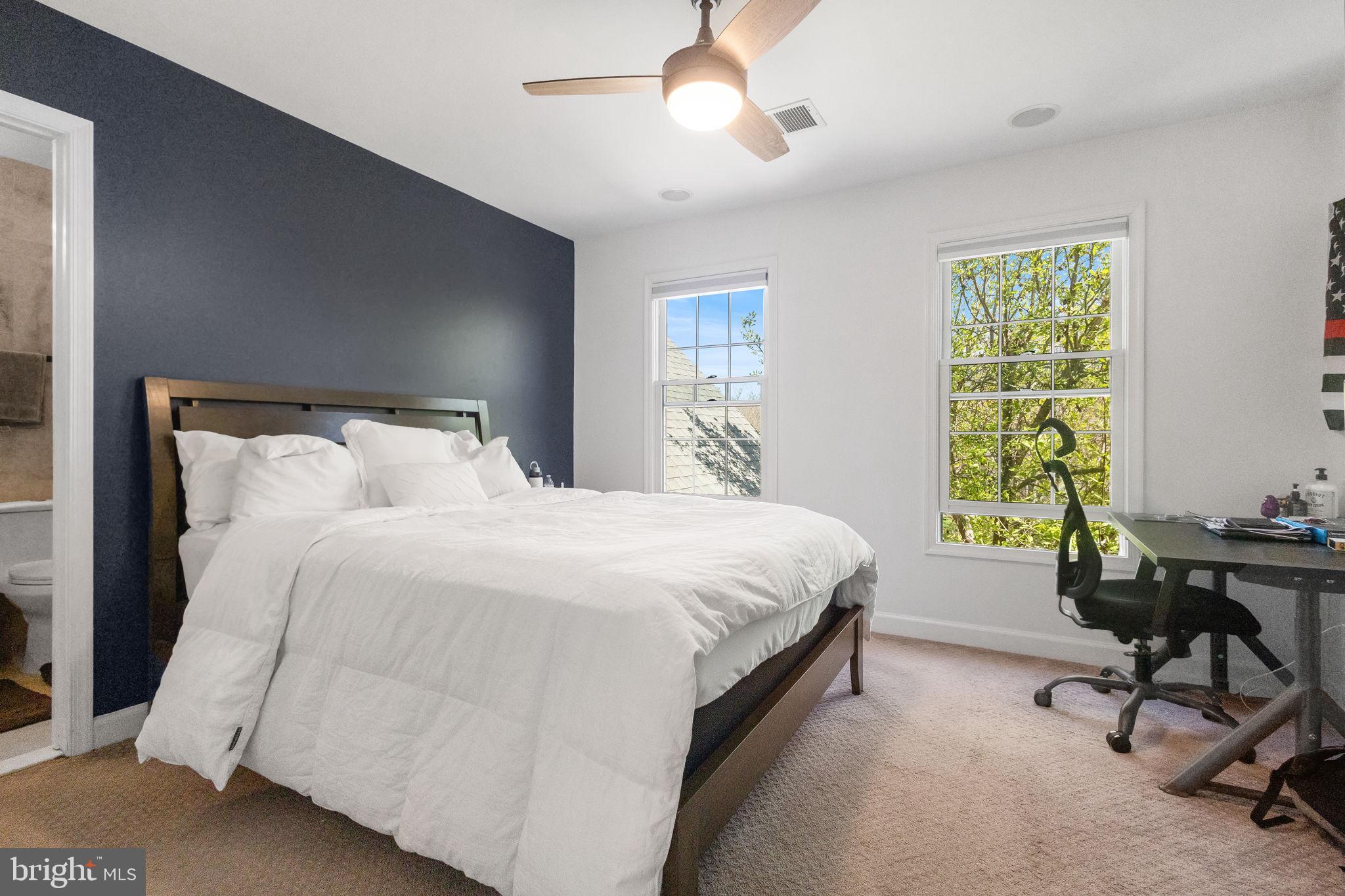 FOREST MANOR - Residential