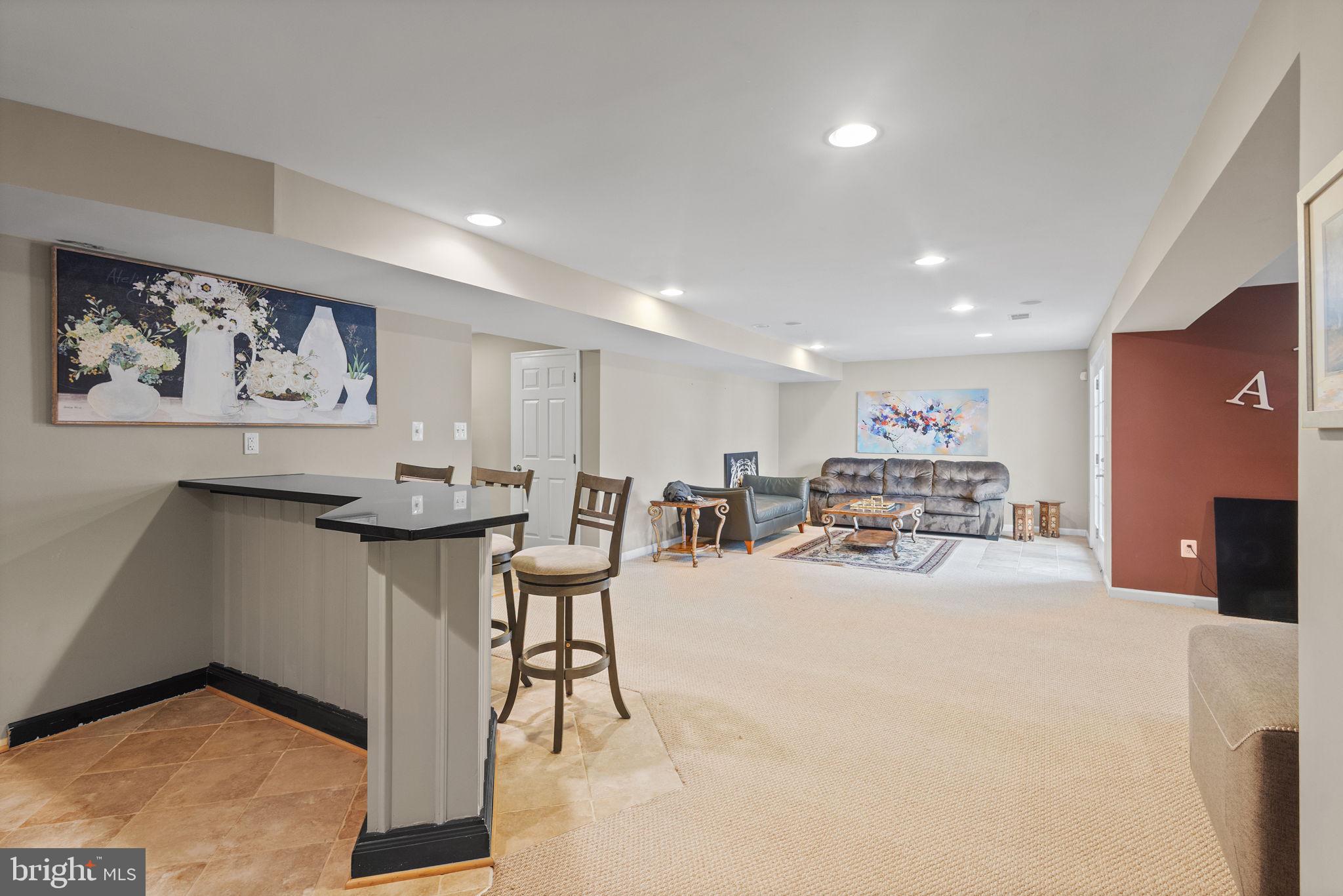 FOREST MANOR - Residential