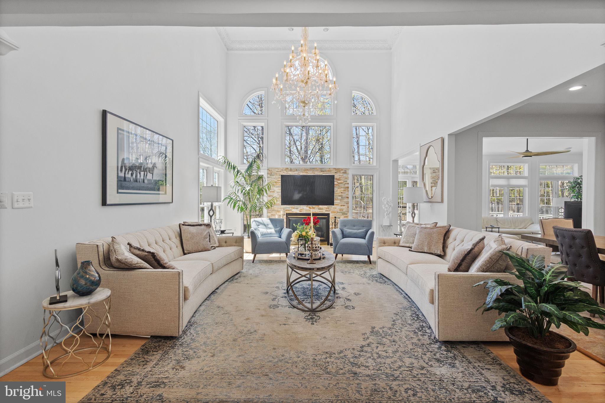 FOREST MANOR - Residential