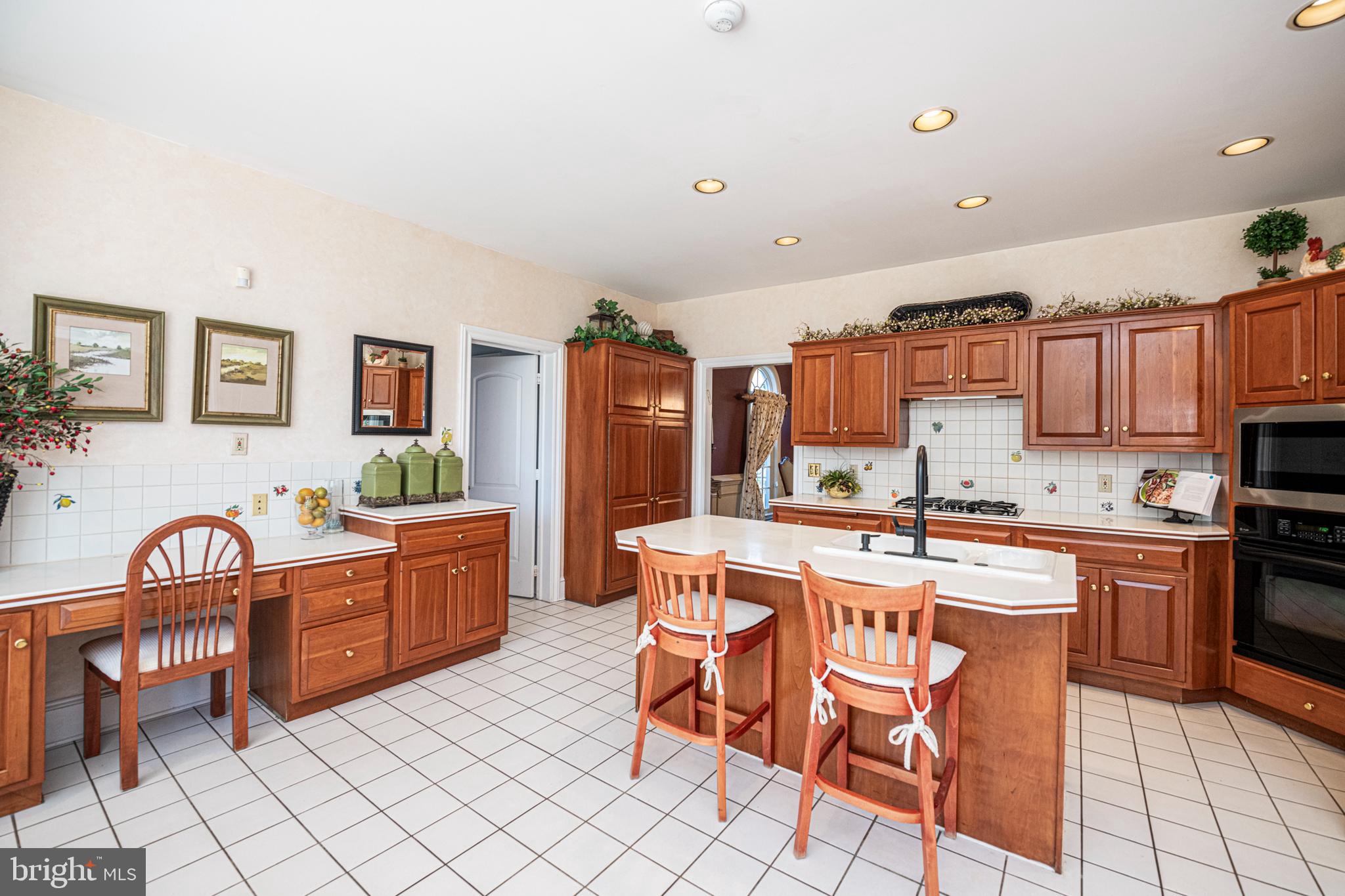 TARLETON ESTATES - Residential