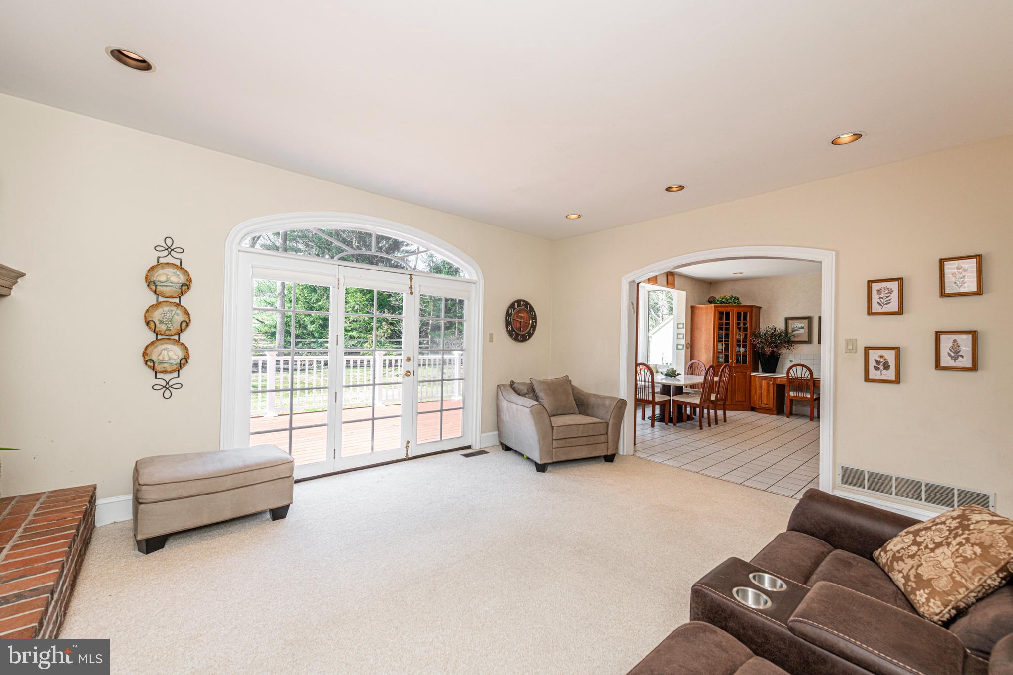 TARLETON ESTATES - Residential