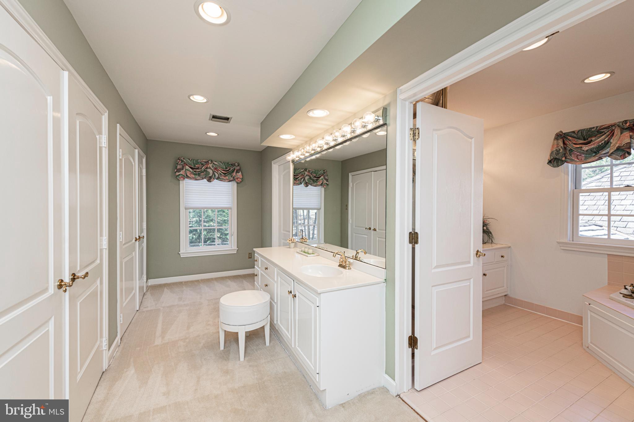 TARLETON ESTATES - Residential