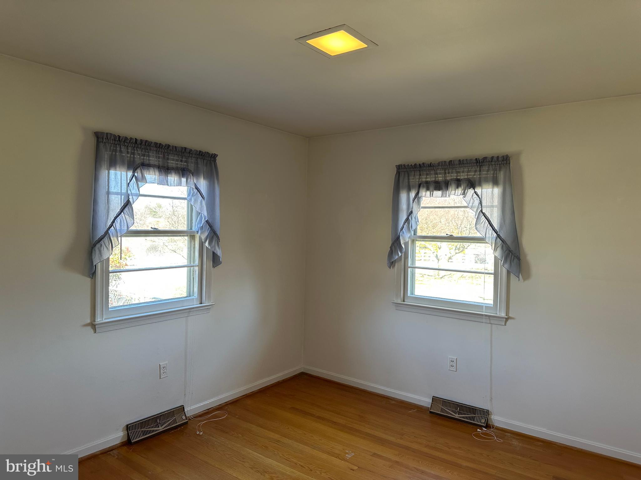 GRAFTON VILLAGE - Residential