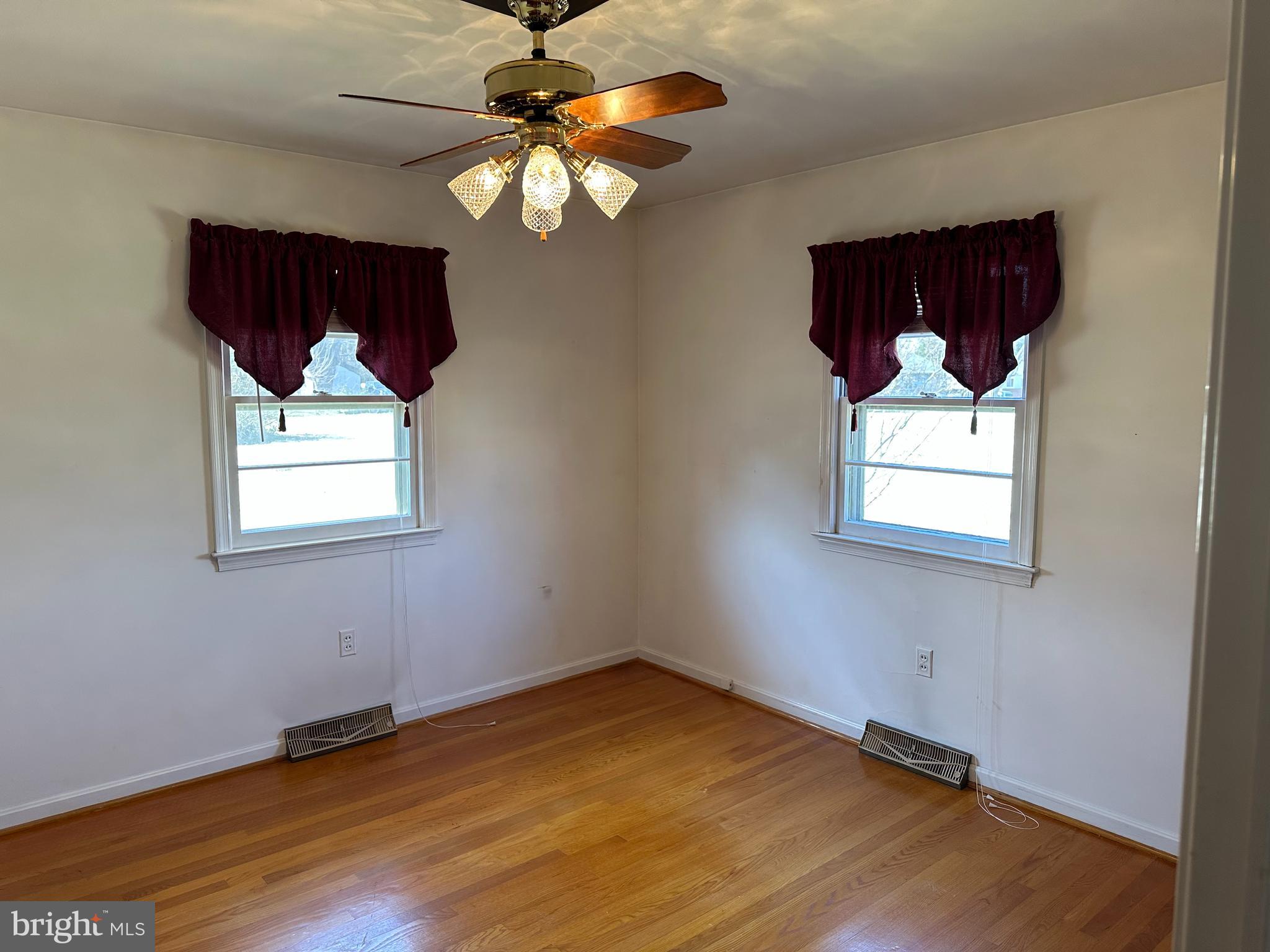 GRAFTON VILLAGE - Residential