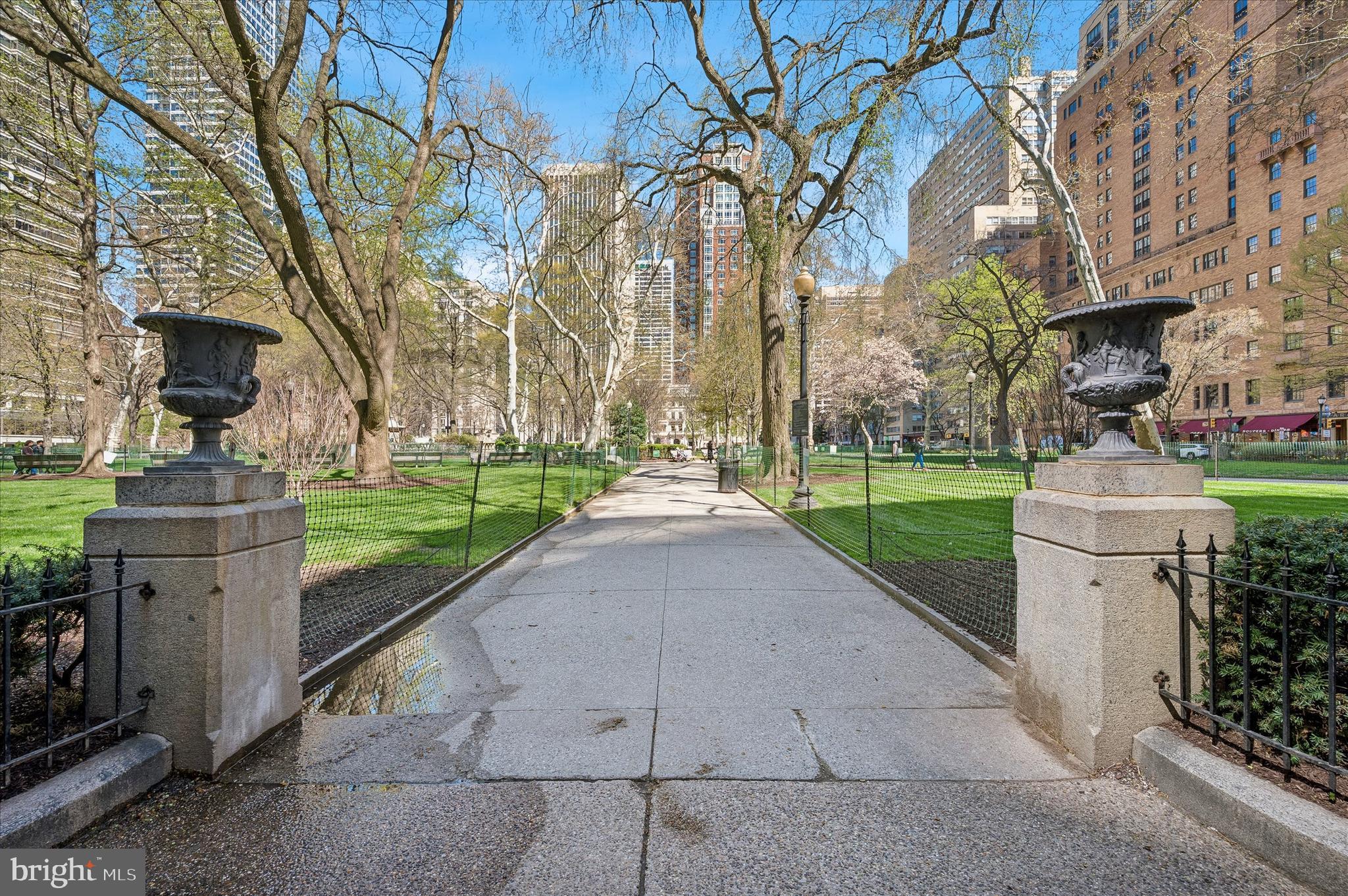 RITTENHOUSE SQUARE - Residential