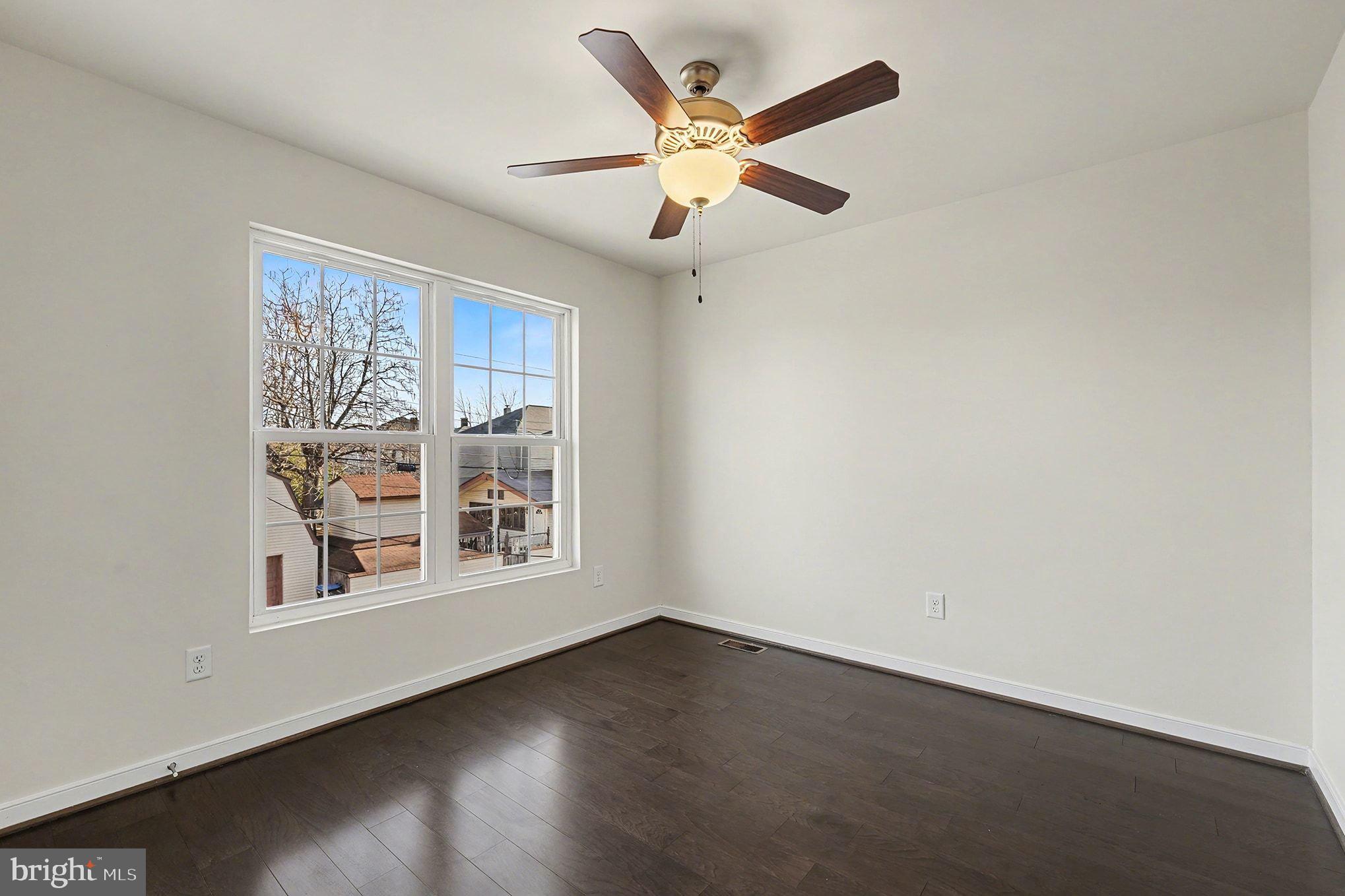 DOWNTOWN FREDERICKSBURG - Residential