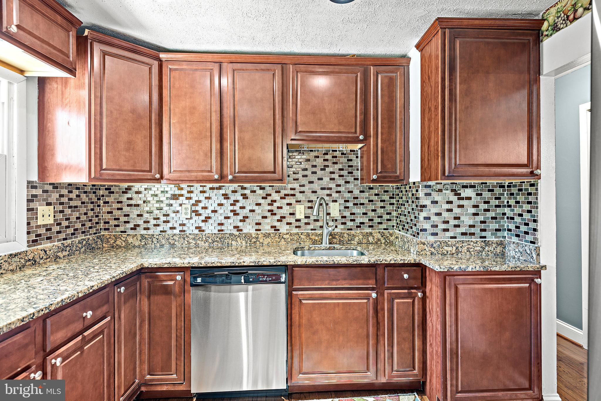 THE PROVINCES - Residential