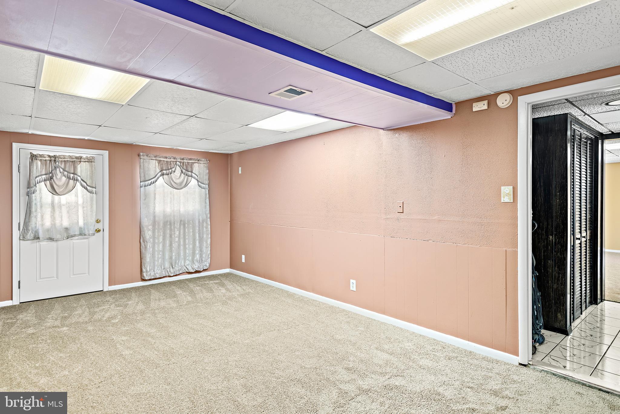 THE PROVINCES - Residential