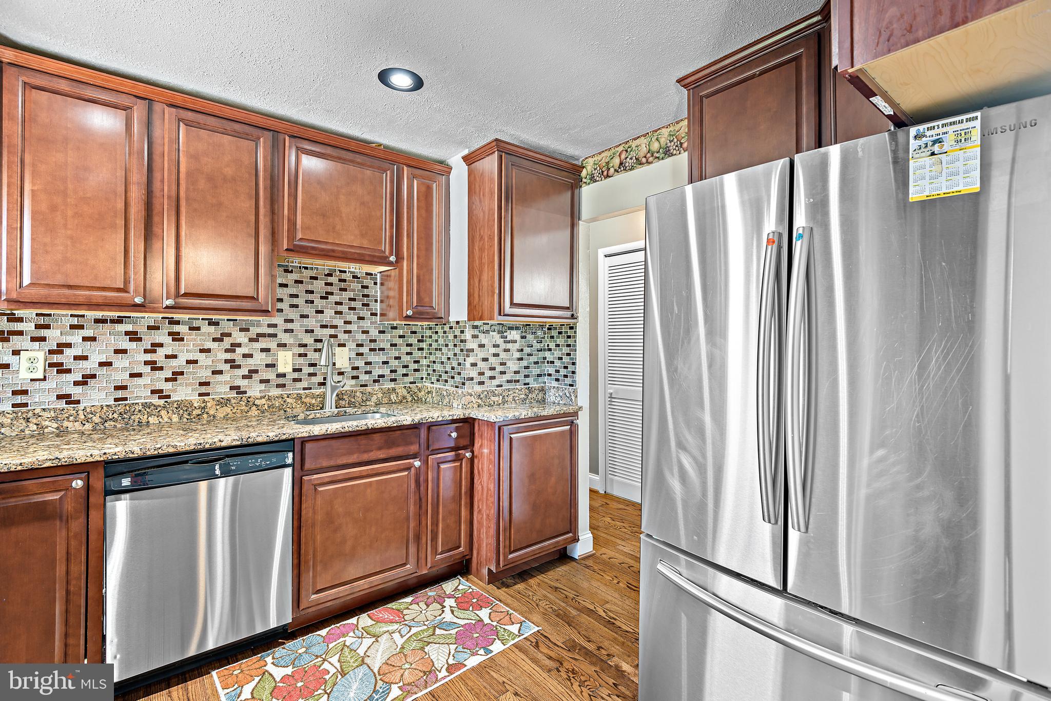 THE PROVINCES - Residential