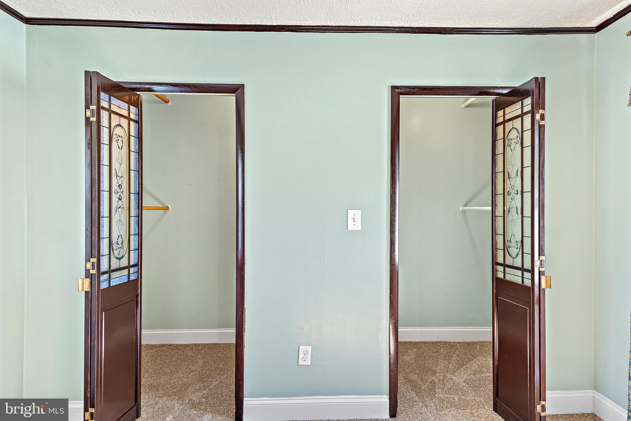 THE PROVINCES - Residential