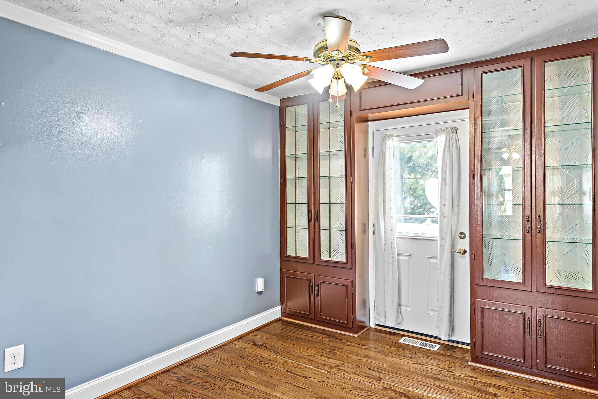 THE PROVINCES - Residential