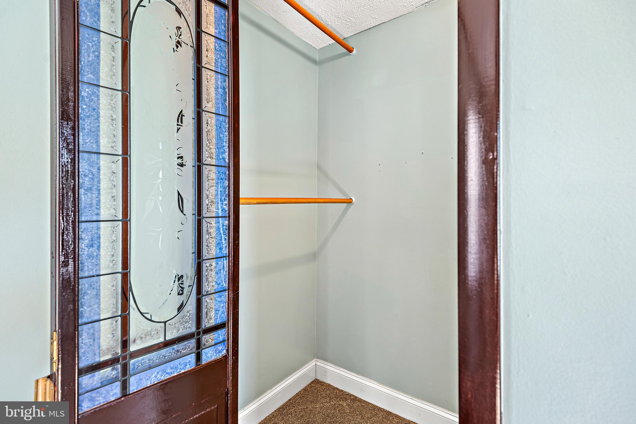 THE PROVINCES - Residential