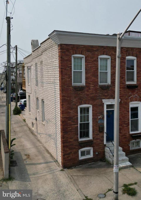 Photo of 2621 Fleet Street, BALTIMORE, MD 21224 (MLS # MDBA2218794)
