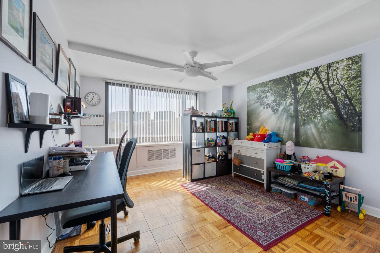 RIVER PLACE - Residential Lease