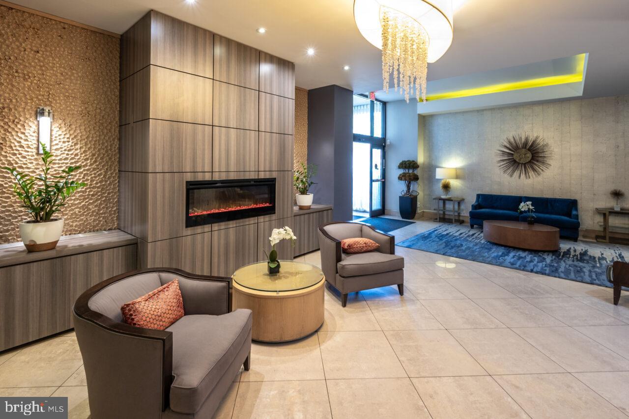 RIVER PLACE - Residential Lease