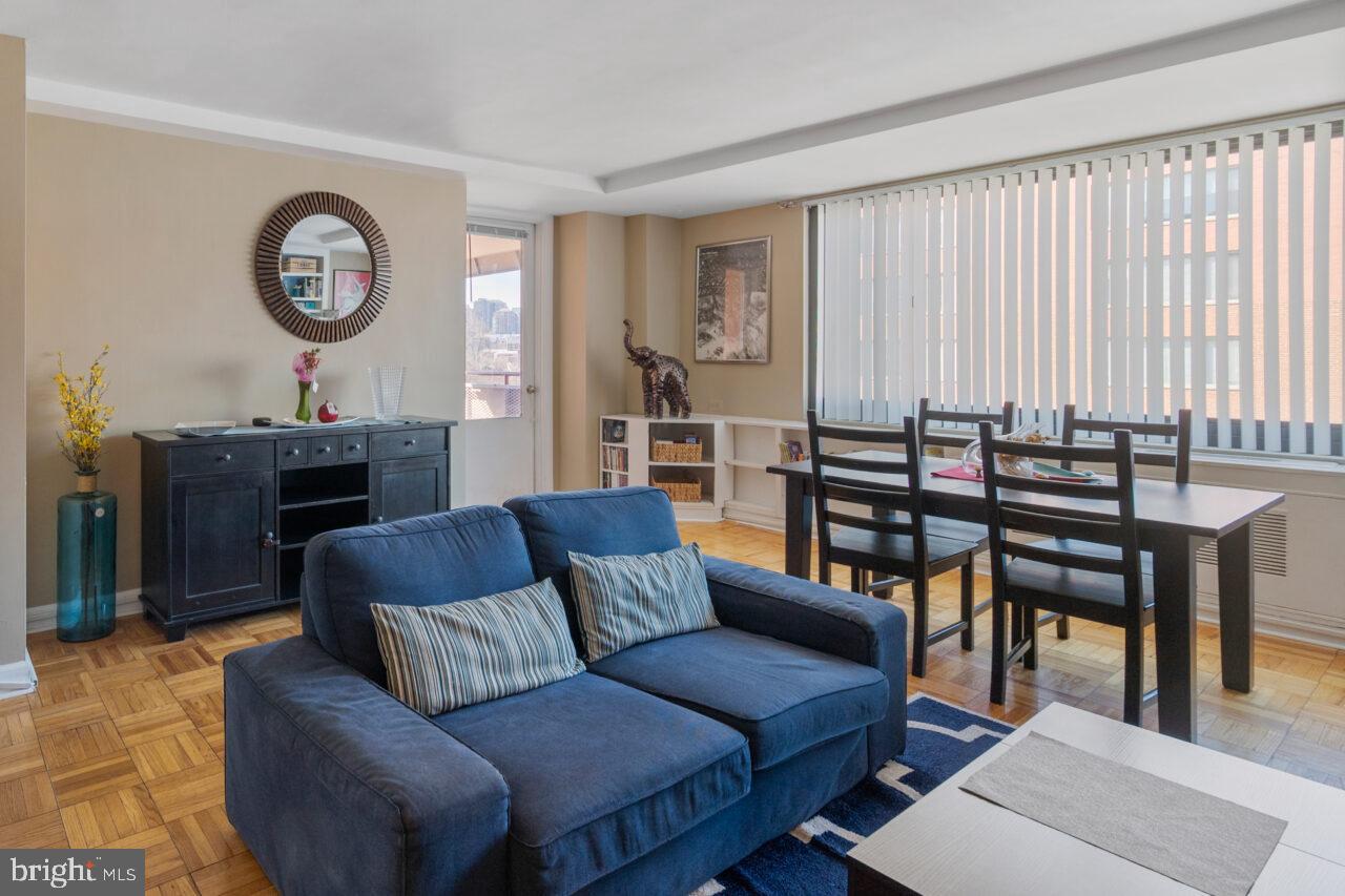 RIVER PLACE - Residential Lease