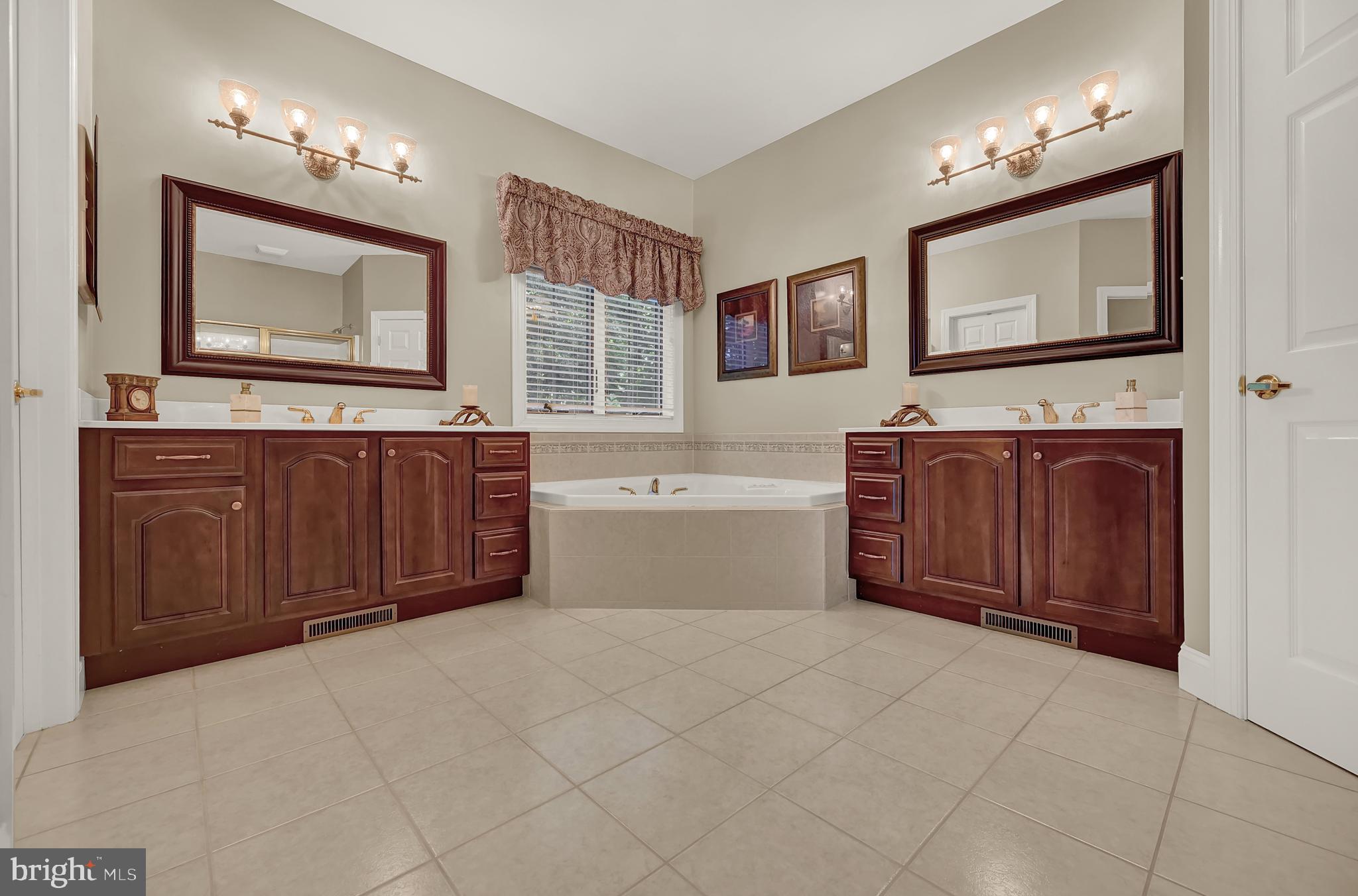 HOPEWELL TWP - Residential