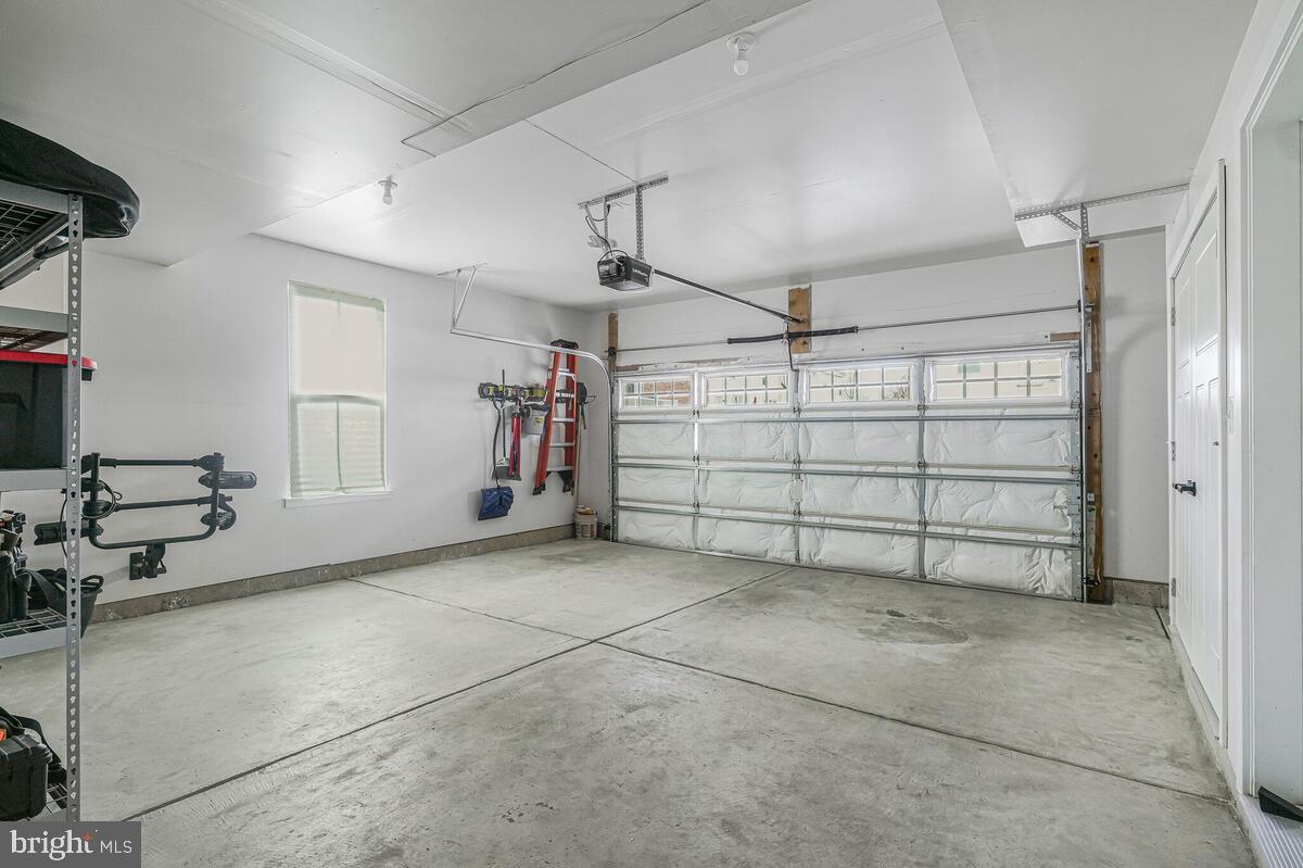 WESTCHESTER SQUARE - Residential Lease