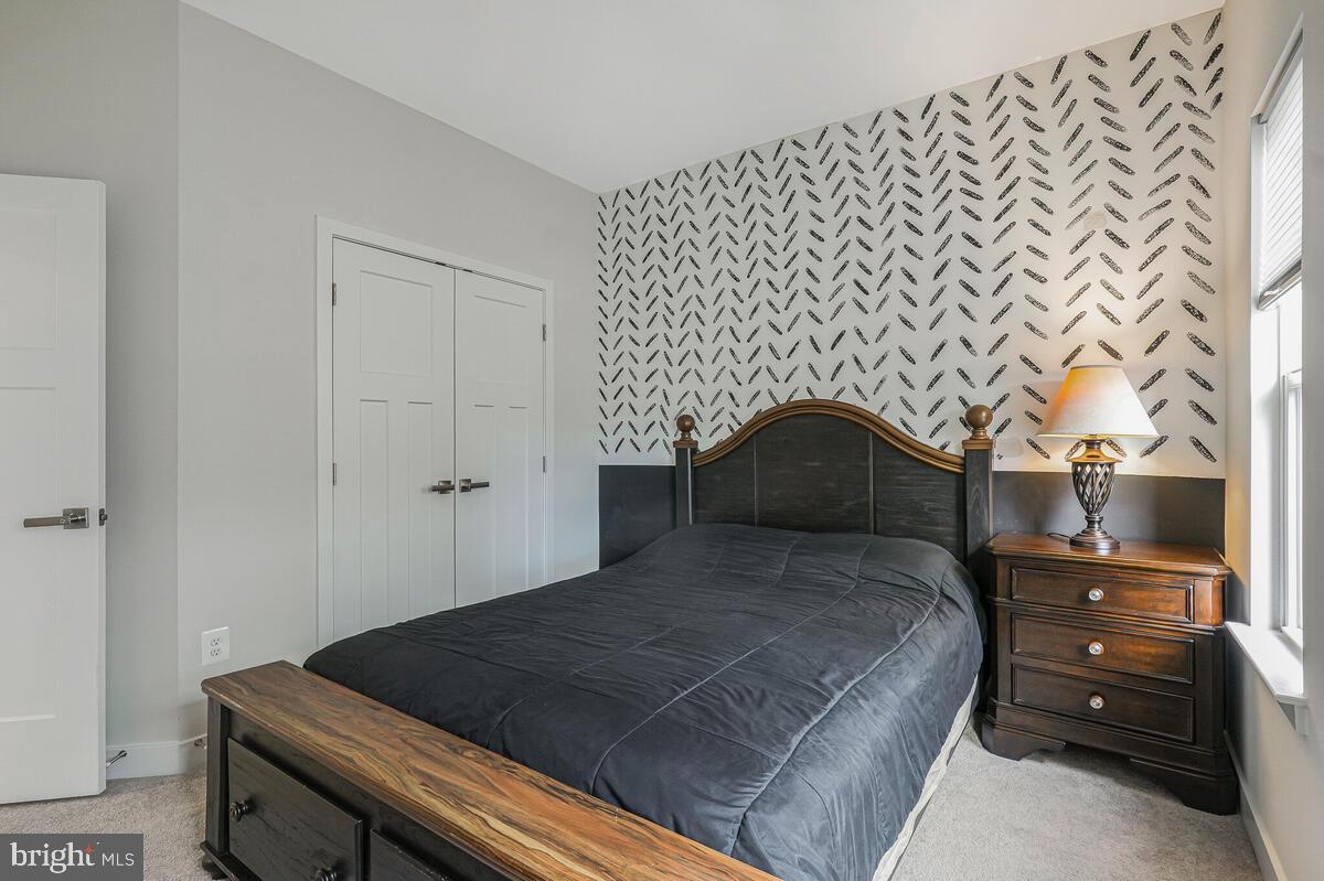 WESTCHESTER SQUARE - Residential Lease