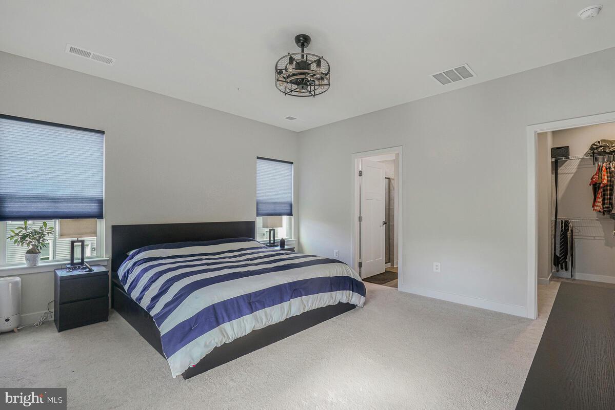 WESTCHESTER SQUARE - Residential Lease