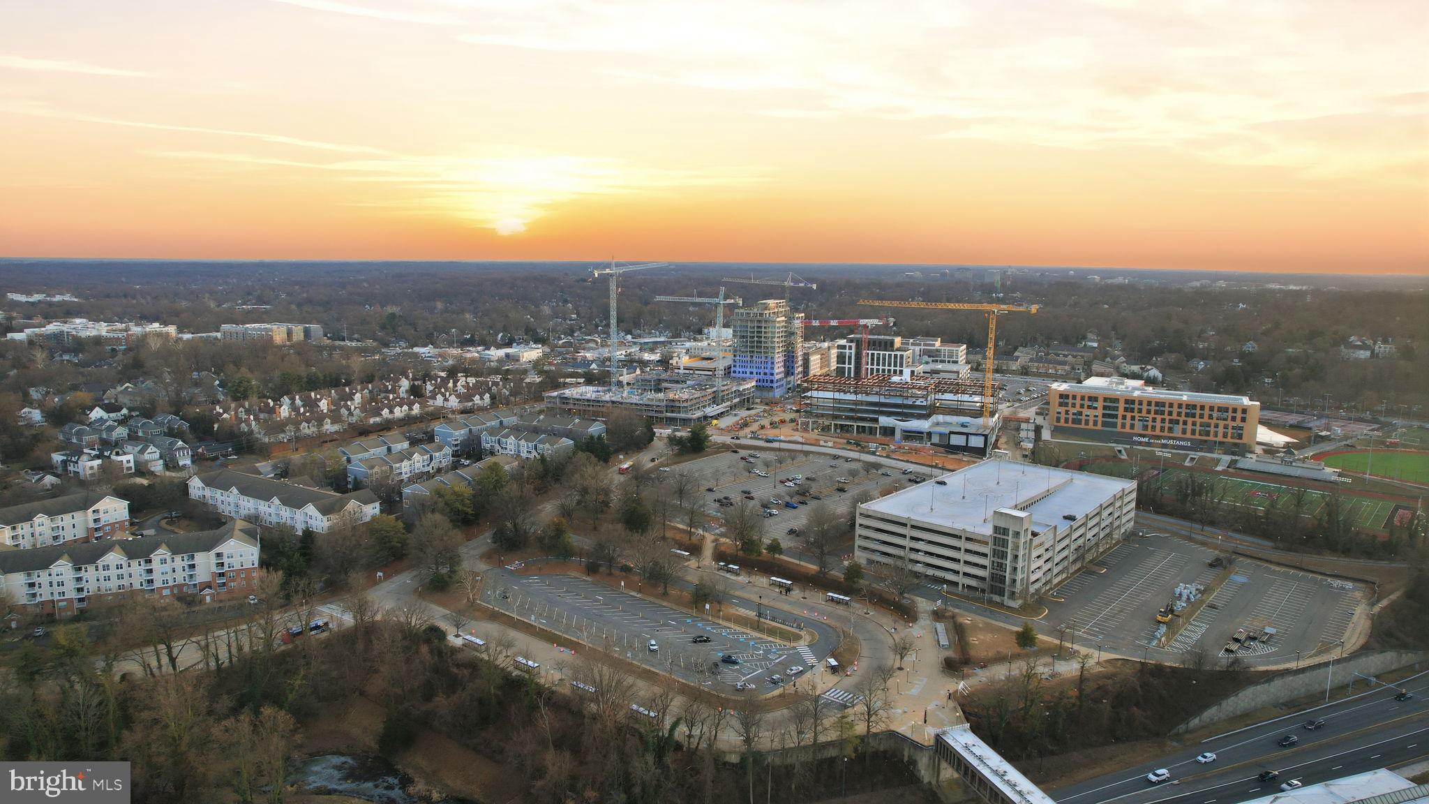 WESTHAMPTON - Residential