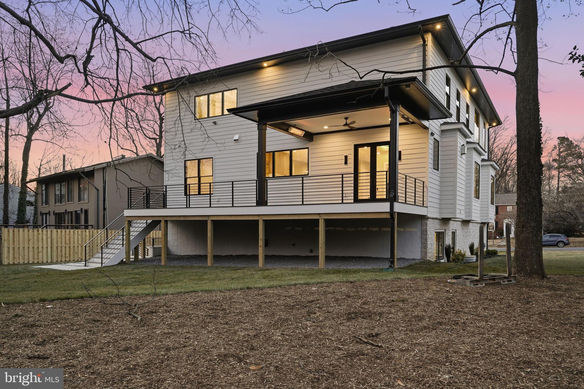 WESTHAMPTON - Residential