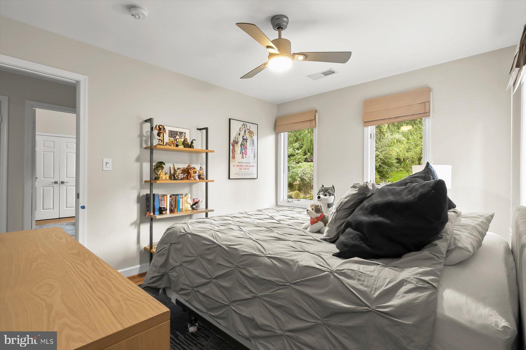 CARDEROCK SPRINGS - Residential