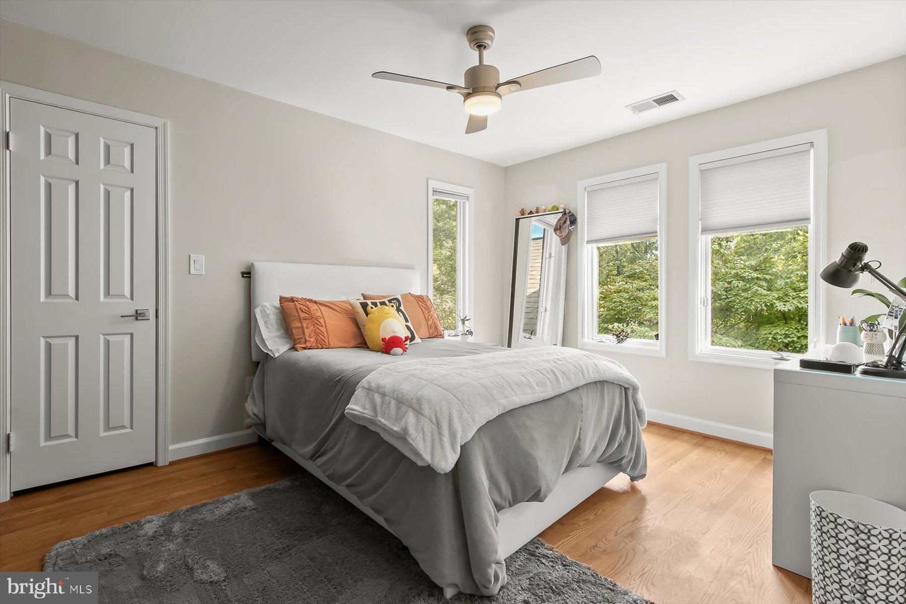 CARDEROCK SPRINGS - Residential