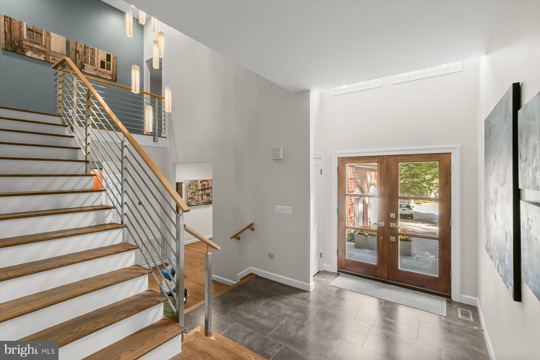 CARDEROCK SPRINGS - Residential