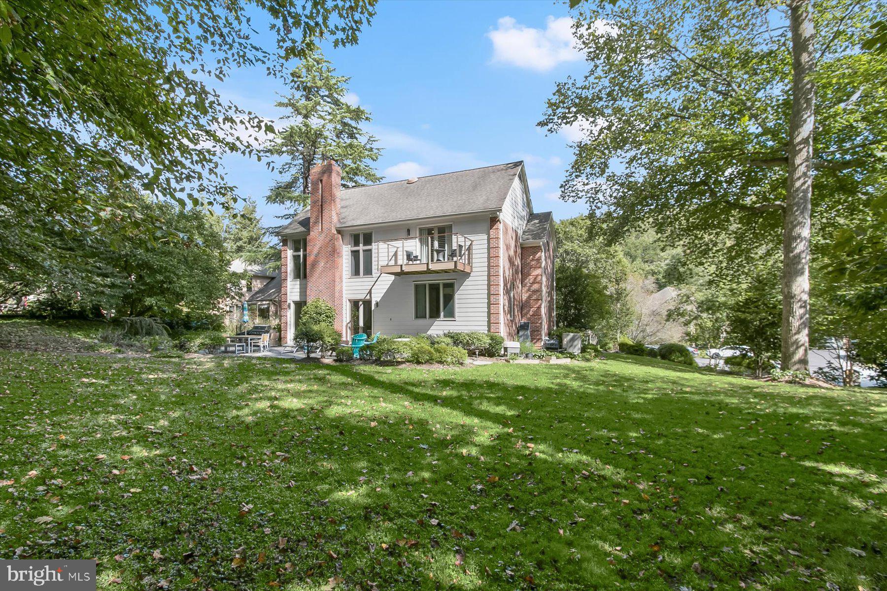 CARDEROCK SPRINGS - Residential