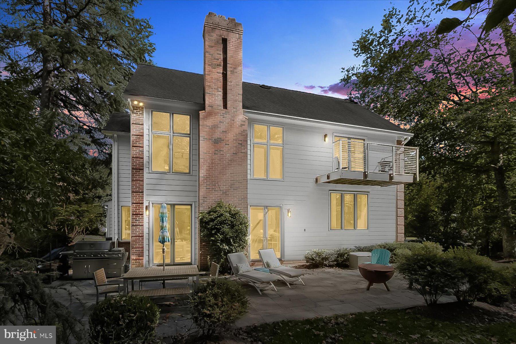 CARDEROCK SPRINGS - Residential