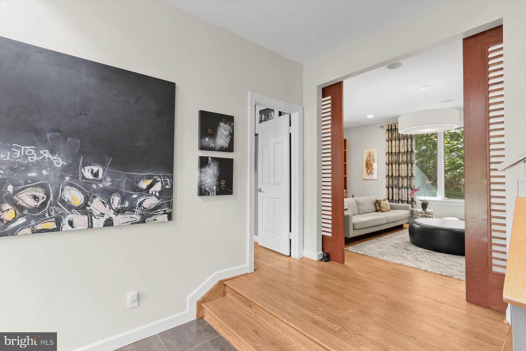 CARDEROCK SPRINGS - Residential