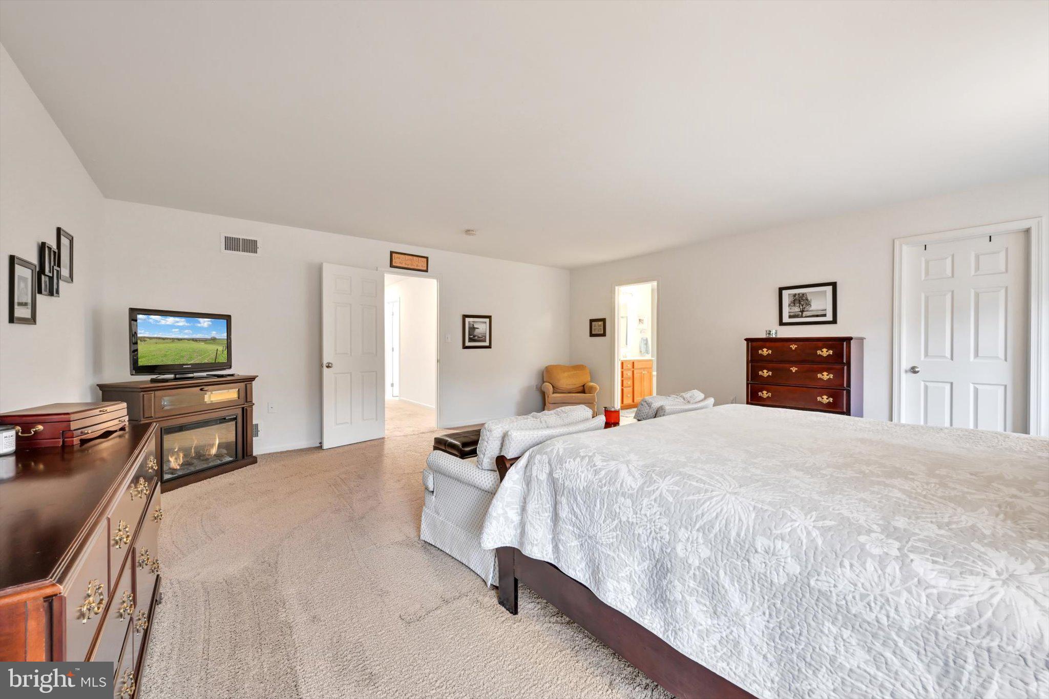 HAMPDEN HEIGHTS - Residential