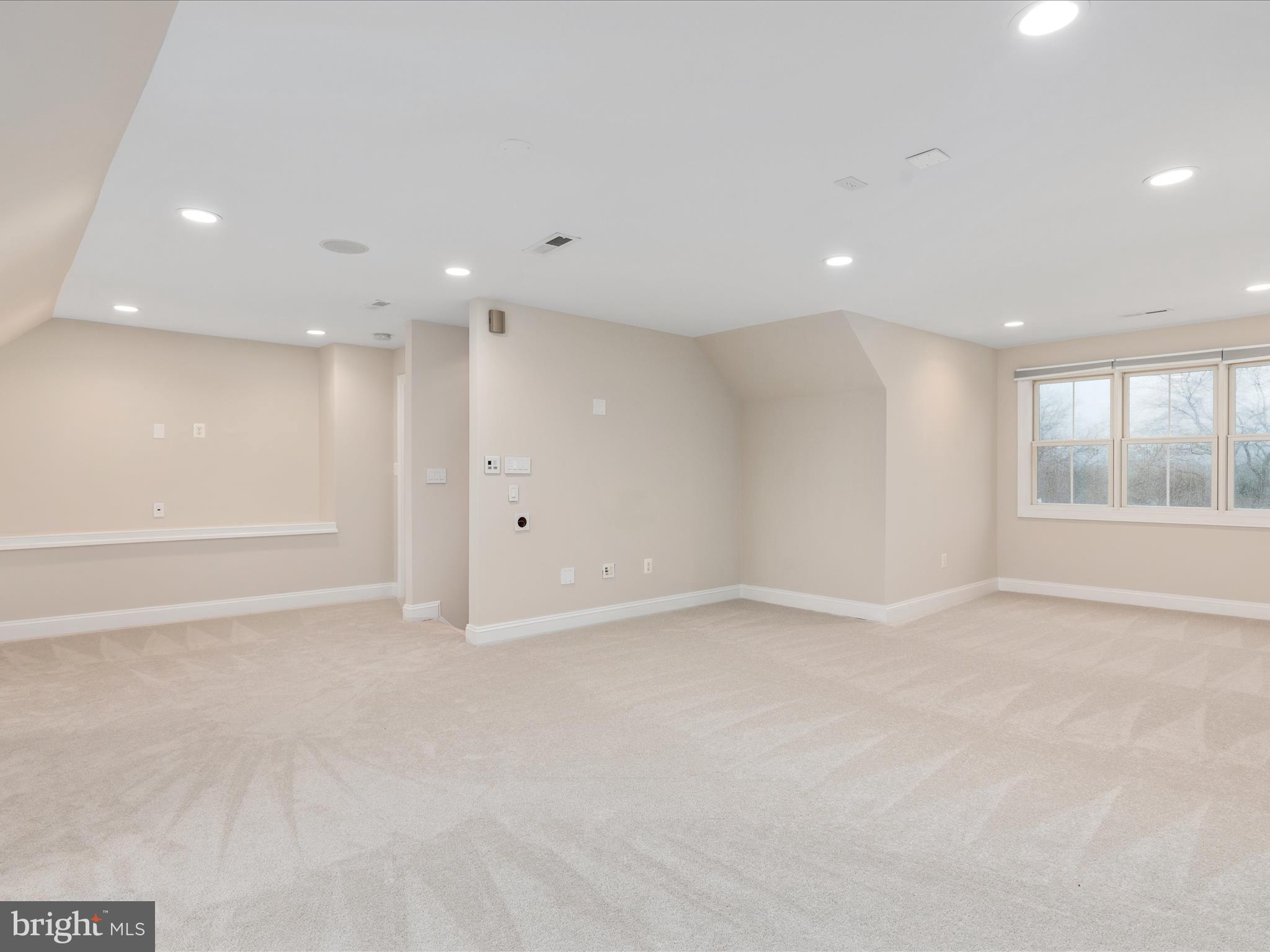 CATOCTIN CREEKS - Residential