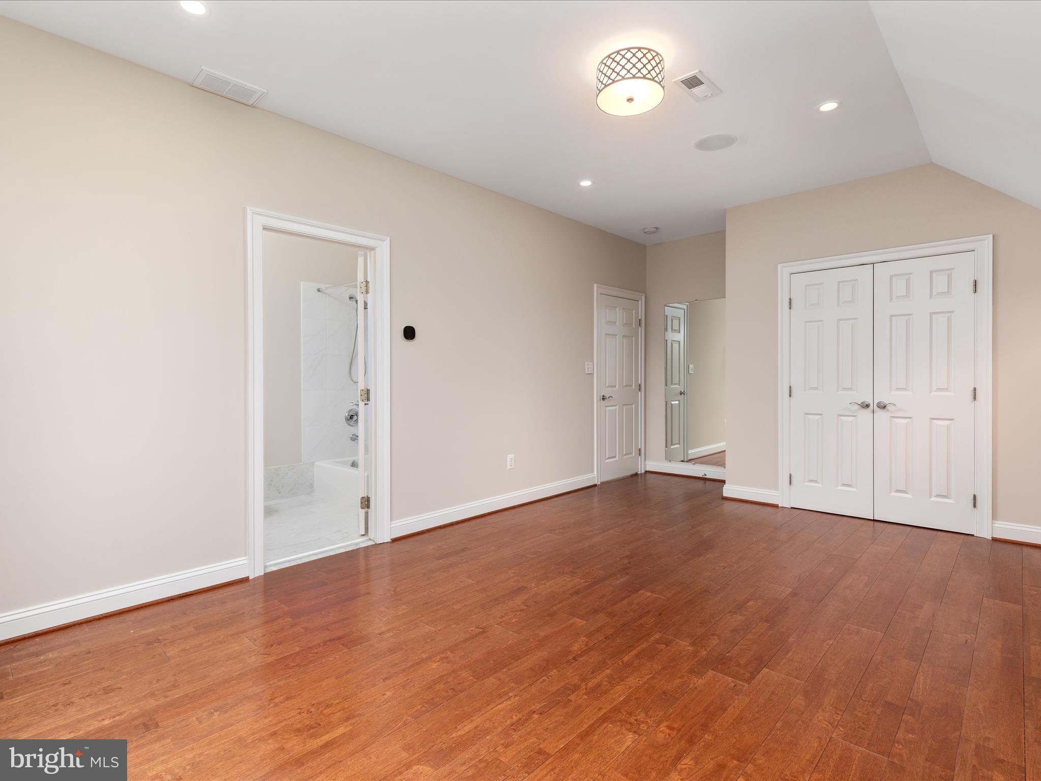 CATOCTIN CREEKS - Residential