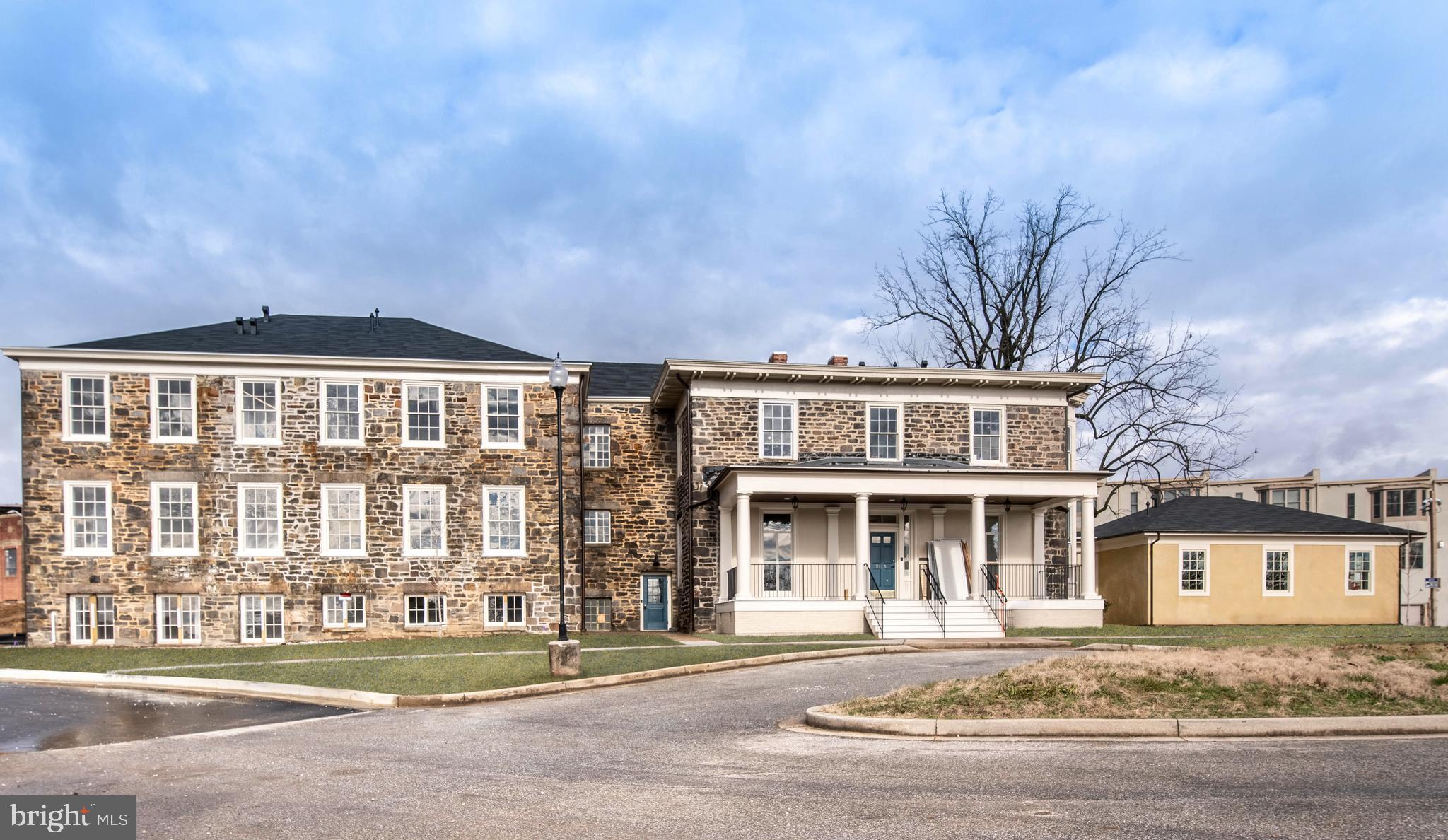 HAMPDEN HISTORIC DISTRICT - Residential Lease
