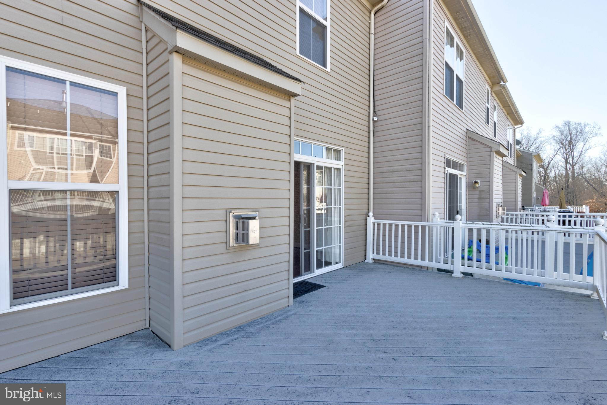 SUMMIT CHASE - Residential Lease