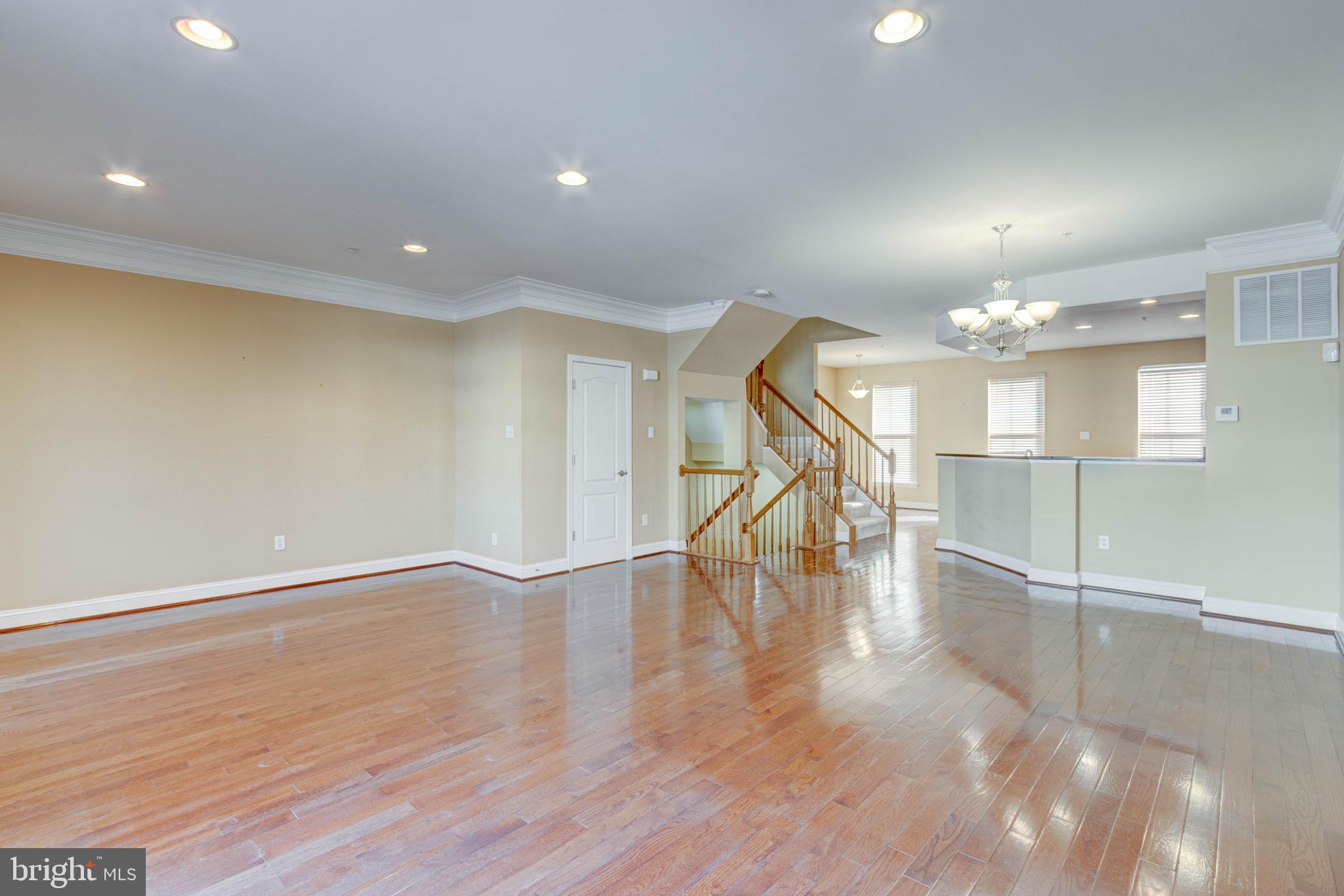 SUMMIT CHASE - Residential Lease