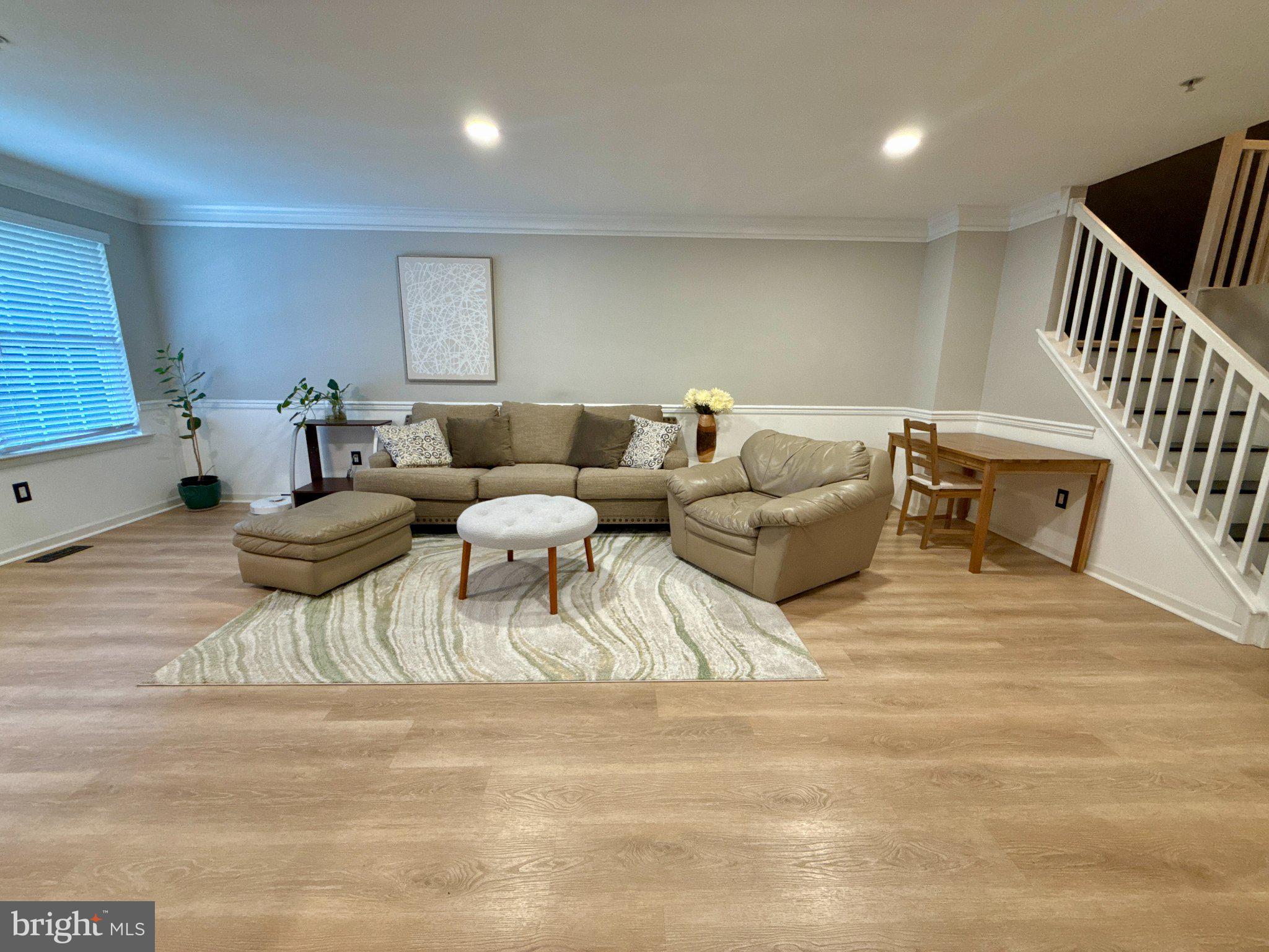 267 FLAGSTONE ROAD 6