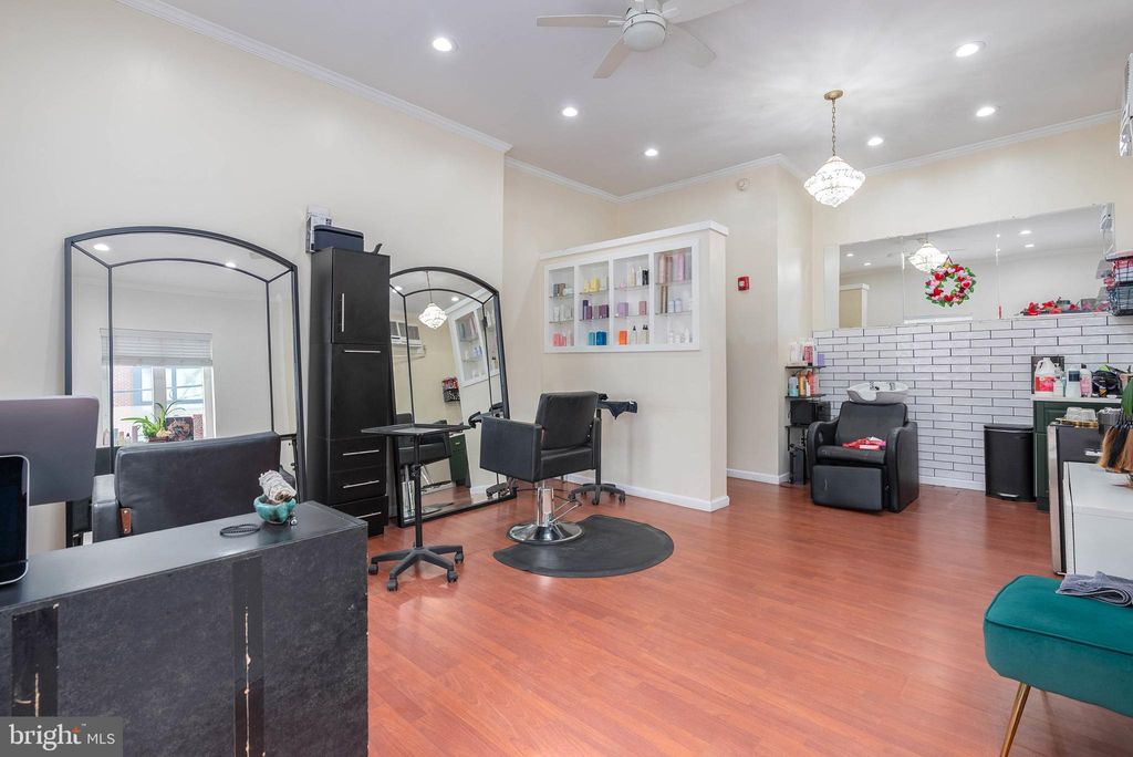 Photo of 2501 Carpenter Street #1F, PHILADELPHIA, PA 19146 (MLS # PAPH2583032)