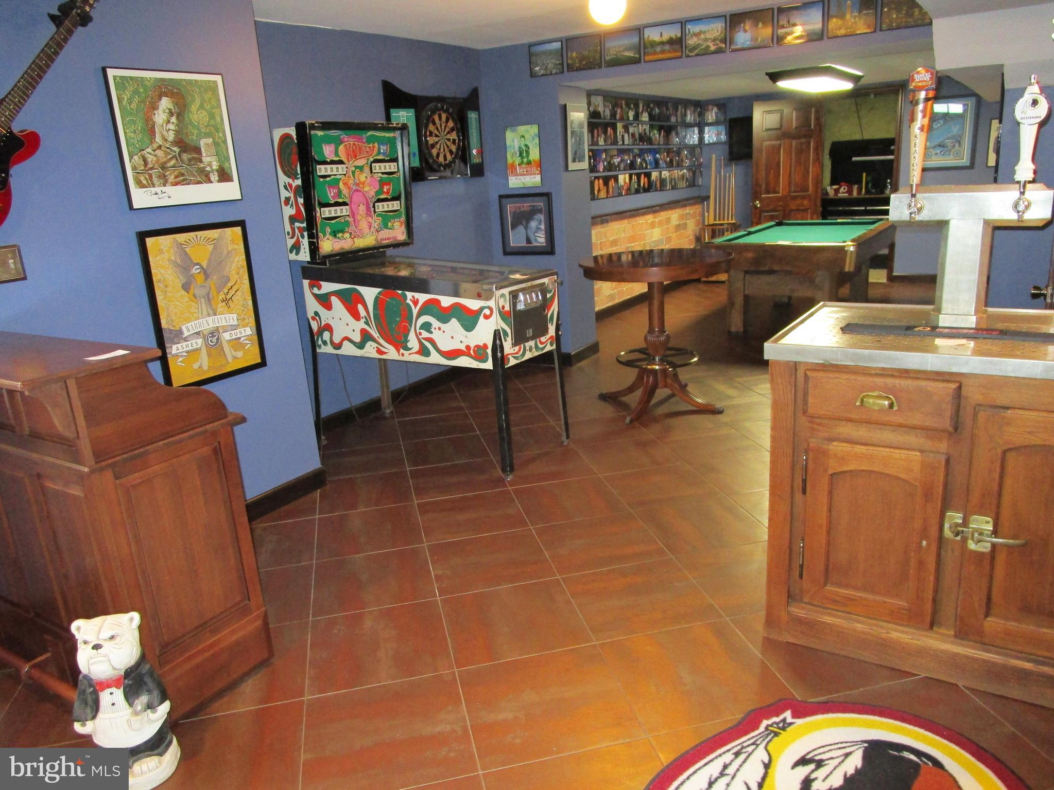 WAYSIDE VILLAGE - Residential