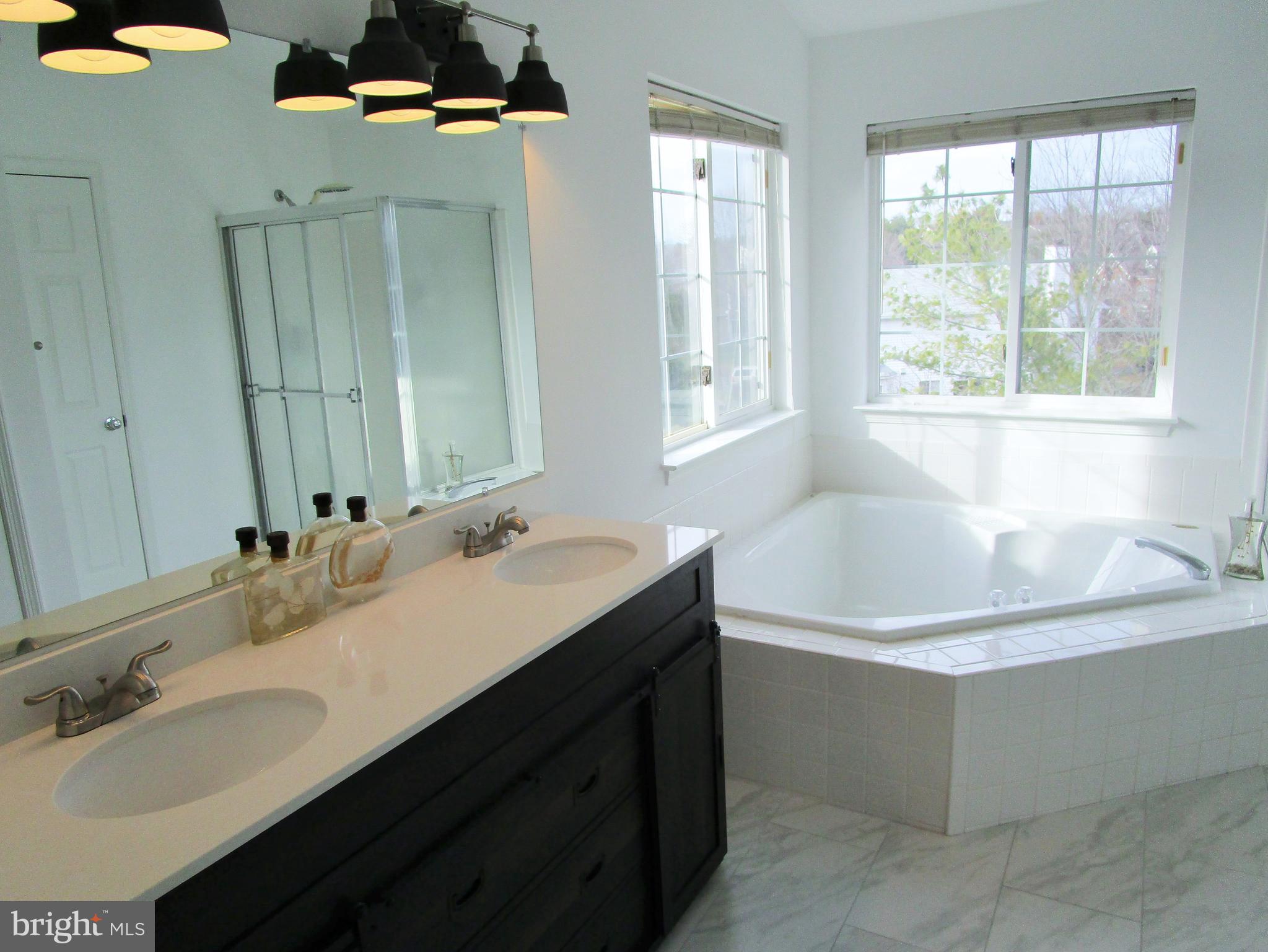 WAYSIDE VILLAGE - Residential