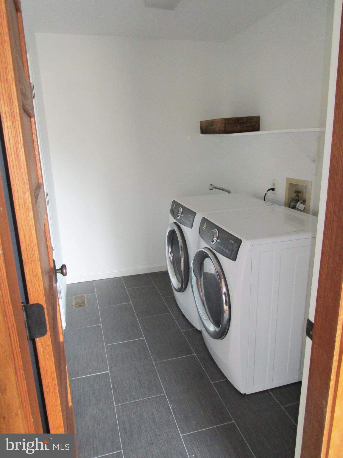 WAYSIDE VILLAGE - Residential