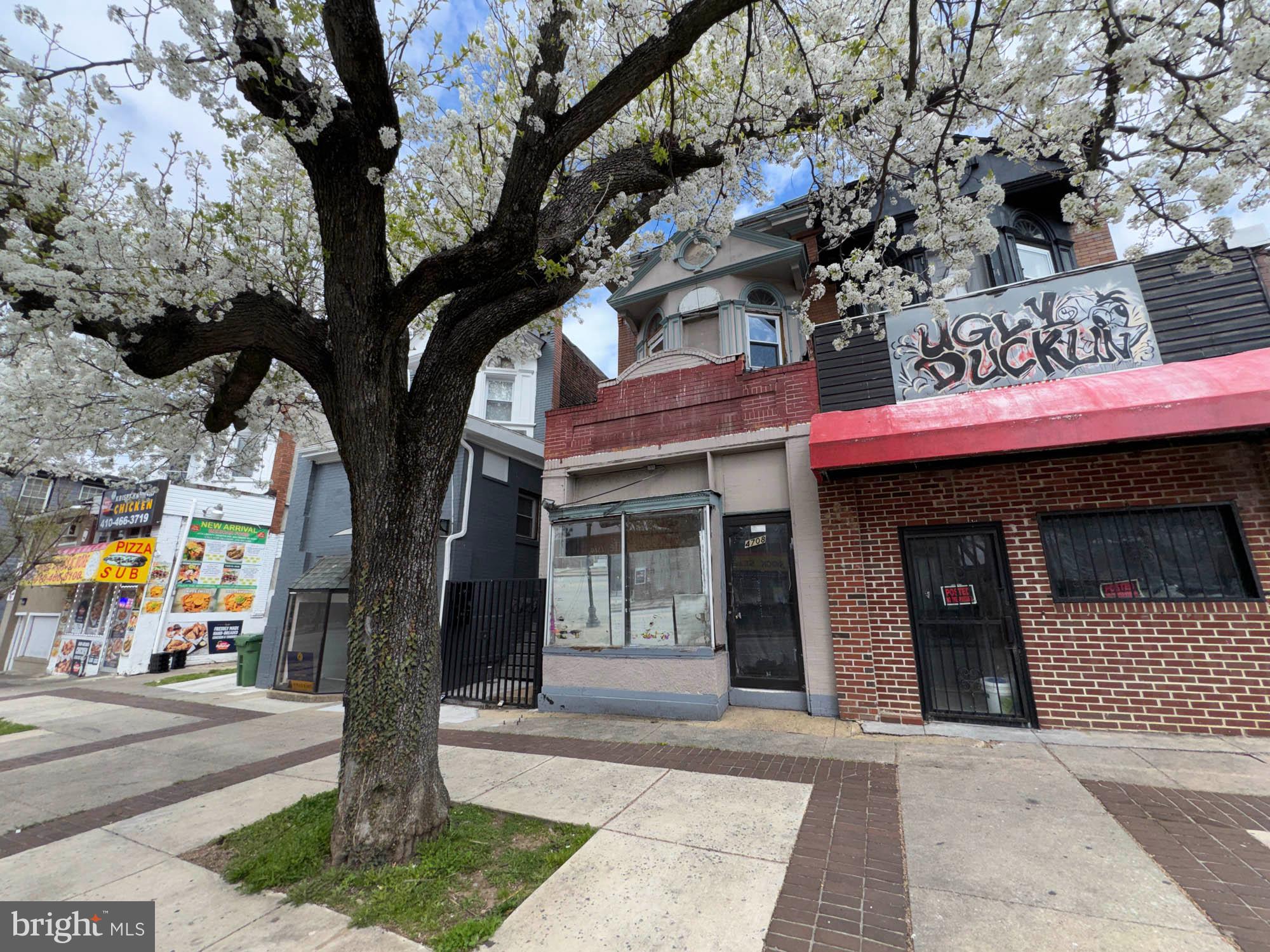 HOWARD PARK - Commercial Sale