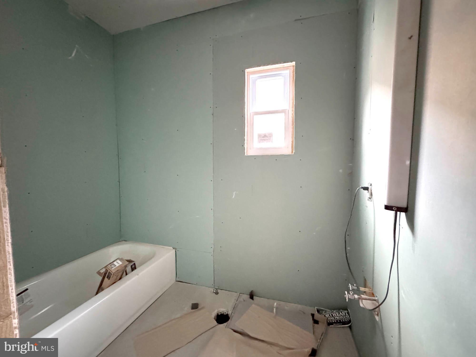 HOWARD PARK - Commercial Sale